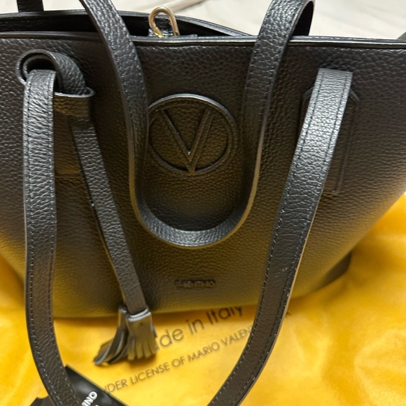 Mario Valentino tote bag measurements are 19 x 11 bottom 14 inches wide - Picture 10 of 11